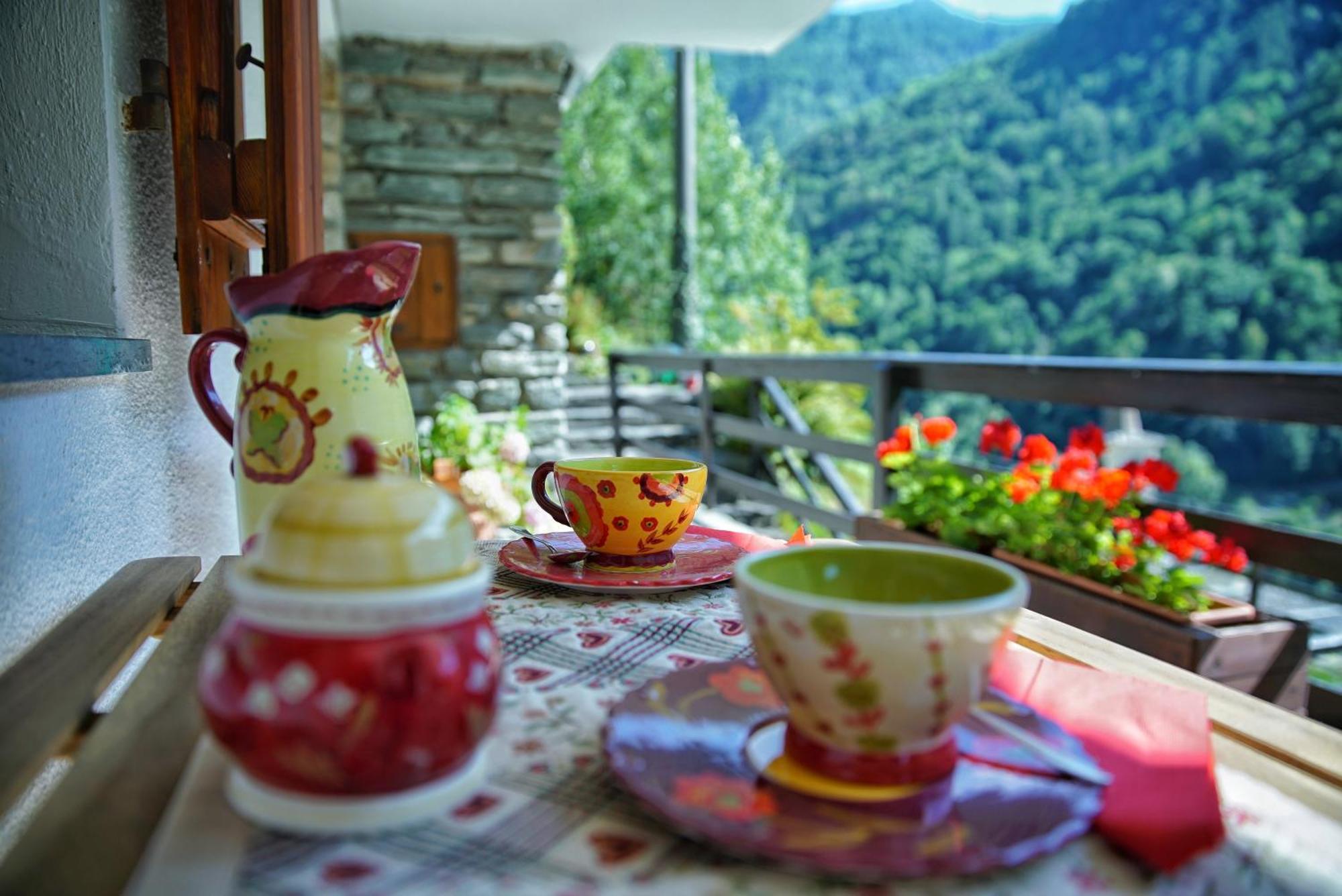 Lo Chalet Bed & Breakfast Pontboset Екстериор снимка